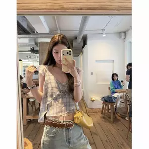 Thiết kế thích hợp Hàn Quốc Kẻ sọc Thiết kế màu xanh Cảm giác cổ chữ v Thường xuyên trong suốt Dây đeo nữ mùa hè mới