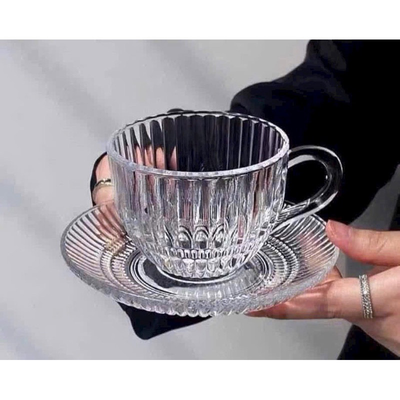 Bộ 6 Ly thủy tinh kẻ sọc kèm 6 đĩa kê cốc thủy tinh chịu nhiệt uống cafe, nước ép, soda 240ml