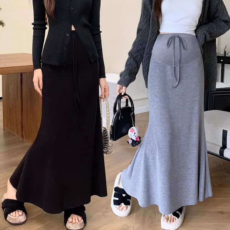Váy bà bầu thu đông với dây rút nâng bụng và thiết kế đuôi cá thời trang