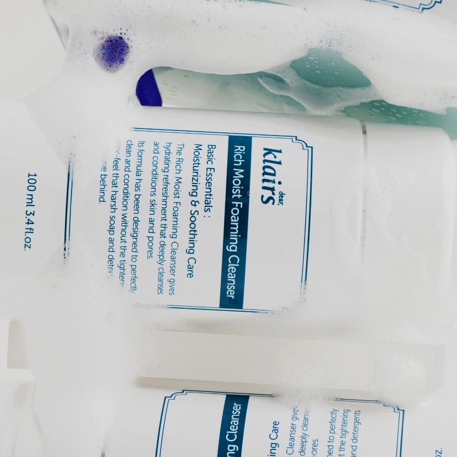 Sữa rửa mặt Dear, Klairs Rich Moist Foaming Cleanser duy trì độ ẩm cho làn da 100ml [FS]