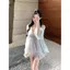 Váy voan dài tay cổ chữ V lười kiểu Pháp mùa hè Làm trắng da dáng rộng che thịt Retro nhẹ nhàng dáng ôm hơn Váy nghỉ mát nữ