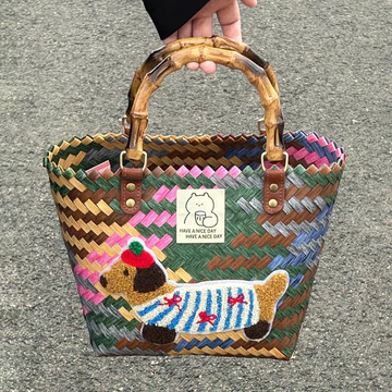 Women's Vintage Woven Straw Bag – for the Beach