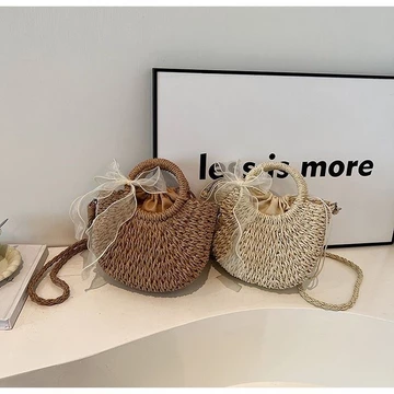 Women's Woven Straw Bag – for the Beach