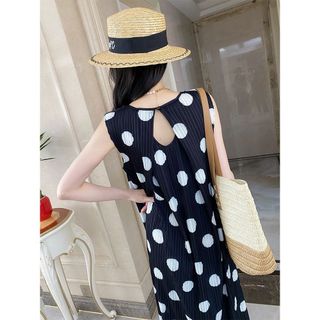 Đầm drape hình quả lê Miyake, họa tiết chấm bi, thiết kế đơn giản dành cho ngày thường