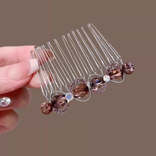 Lược chải tóc Mauropoli với nơ pha lê cao cấp, phù hợp cho các kiểu tóc như upside down hoặc nửa đầu.