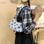 HFSHY Túi đeo vai có dây kéo in hình dâu tây dễ thương có khóa kéo Hoàn hảo để sử dụng hàng ngày Trường học Mua sắm Du lịch VN