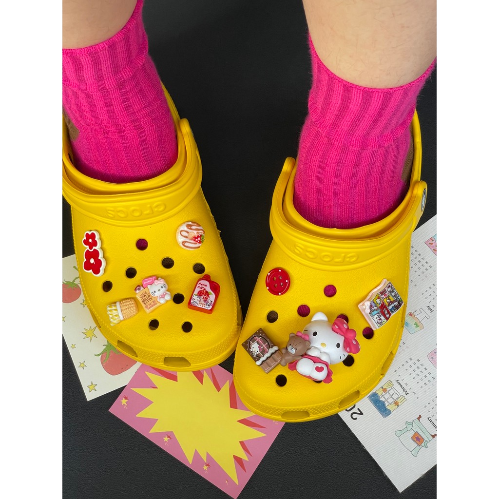 Hellokitty Phụ Kiện Giày Hoa Nâu Hoạt Hình Mèo Kitty, Cảm Giác Cao Cấp, Tương Thích Crocs, Dễ Thương, Có Thể Tháo Rời, Zhibixing Ins