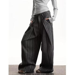 Quần nam phong cách Nhật Bản với thiết kế sọc tweed, lấy cảm hứng từ bông tai.