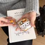 Hộp đựng tai nghe Graffiti Cat có sẵn Thích hợp cho Airpodpro Hoạt hình thế hệ thứ 3 Niche Phong cách mới Thích hợp cho Airpods4 Sốc trọn gói @ -