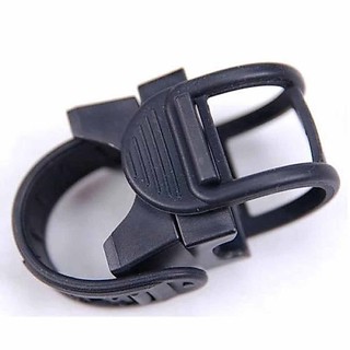 Giá đỡ đèn pin xoay 360 độ tiện dụng cho xe đạp