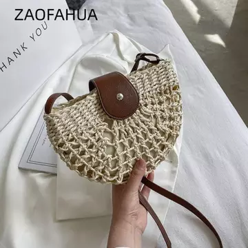 Women's Woven Straw Bag – for the Beach