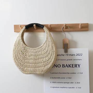 Women's Woven Straw Bag – for the Beach