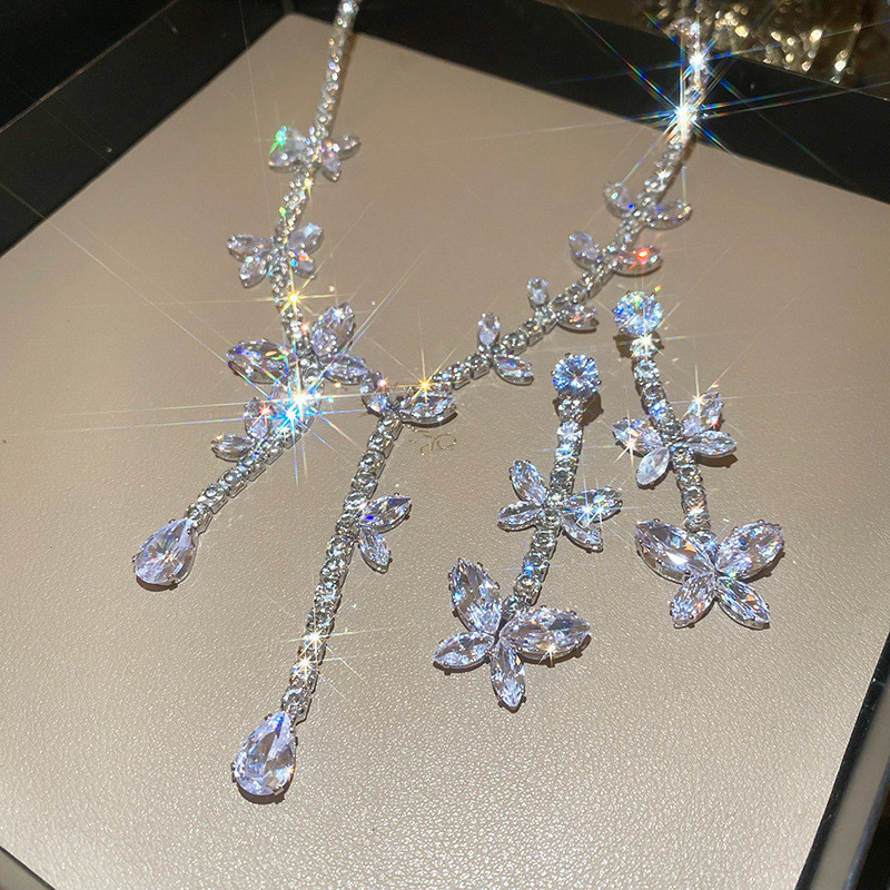Trang sức cao cấp zircon với họa tiết cánh bướm tua rua - Bộ khuyên tai và dây chuyền sang trọng