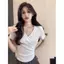 Mùa hè 2026 Phong cách Hàn Quốc cổ chữ V Vai trước Áo thun ngắn tay che bụng Ẩn thịt ngắn Slim-Fit Slimmer Look Gent