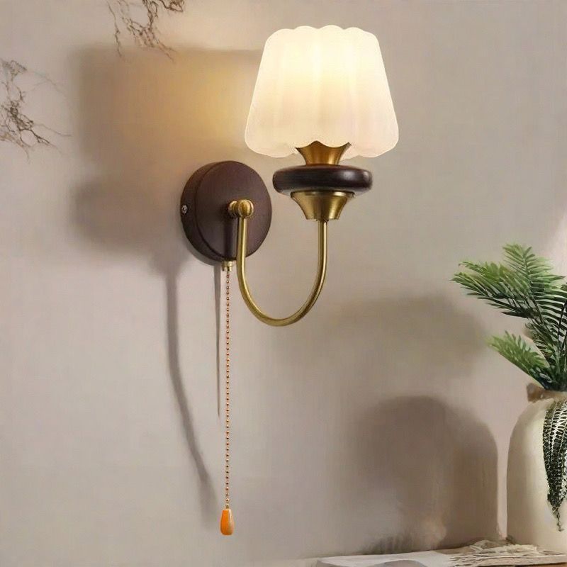 Đèn tường gỗ nguyên khối phong cách thời trung cổ có công tắc dây kéo; Đèn treo hoa sắt hậu hiện đại; Phòng khách, Hành lang, Phòng ngủ Đèn chiếu sáng trang trí đầu giường