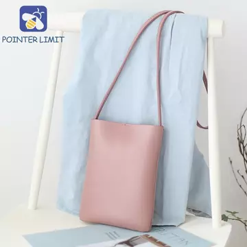Women's Minimalist Shoulder Bag – Water-Resistant