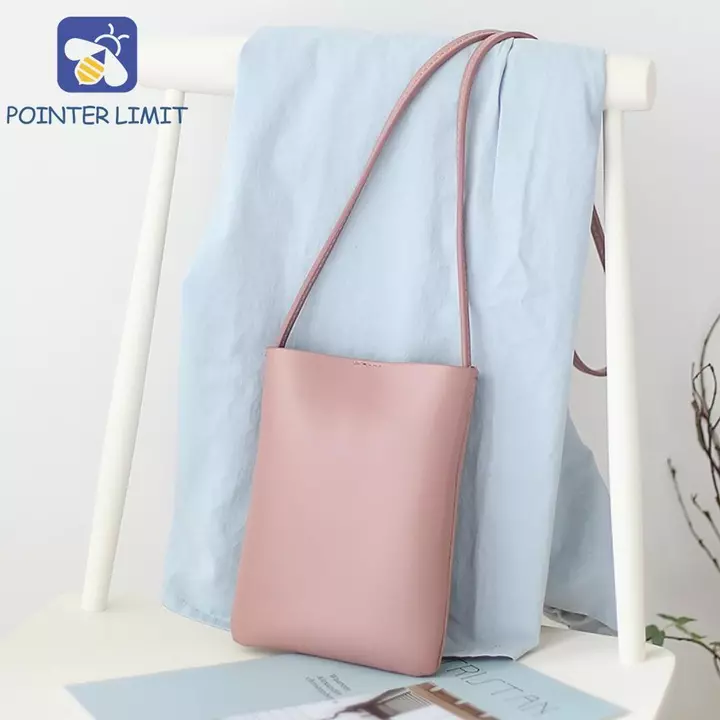 Women's Minimalist Shoulder Bag – Water-Resistant