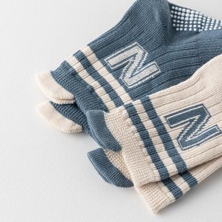 B1 (0-2 tuổi) Set 5 đôi tất chống trơn chữ N sọc ngang chất cotton mềm mại thấm hút mồ hôi cho bé trai và bé gái
