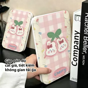 Gương mini gập hai thỏ kèm đào nền hồng phong cách tươi mát cho sinh viên