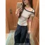 Mùa hè 2026 Phong cách Hàn Quốc Lười sọc chéo Áo thun ngắn tay một mặt quây Slim-Fit mỏng hơn trông nhẹ nhàng