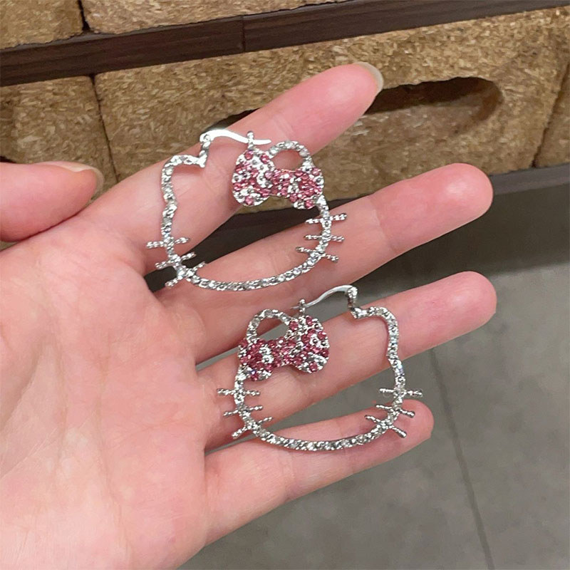 Bông tai nơ kim cương lấp lánh, thời trang và tinh tế