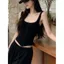 Mùa hè 2026 Áo yếm dây kéo cổ chữ U màu đen gợi cảm Hot Girl Slim-fit Slimmer Look All-Match Áo ngắn tay dành cho nữ