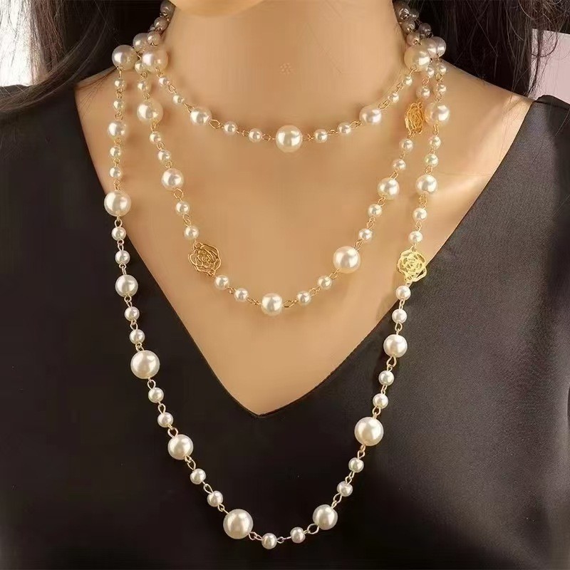 Vòng cổ nhiều lớp ngọc trai, phong cách nhẹ nhàng sang trọng