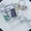 8pcs Sentimental Wish Keychain quà tặng, Mặt dây chuyền chai thủy tinh làm bằng tay cho phước lành và ký ức, Trang trí lấp lánh với cát / hoa trên túi Ba lô