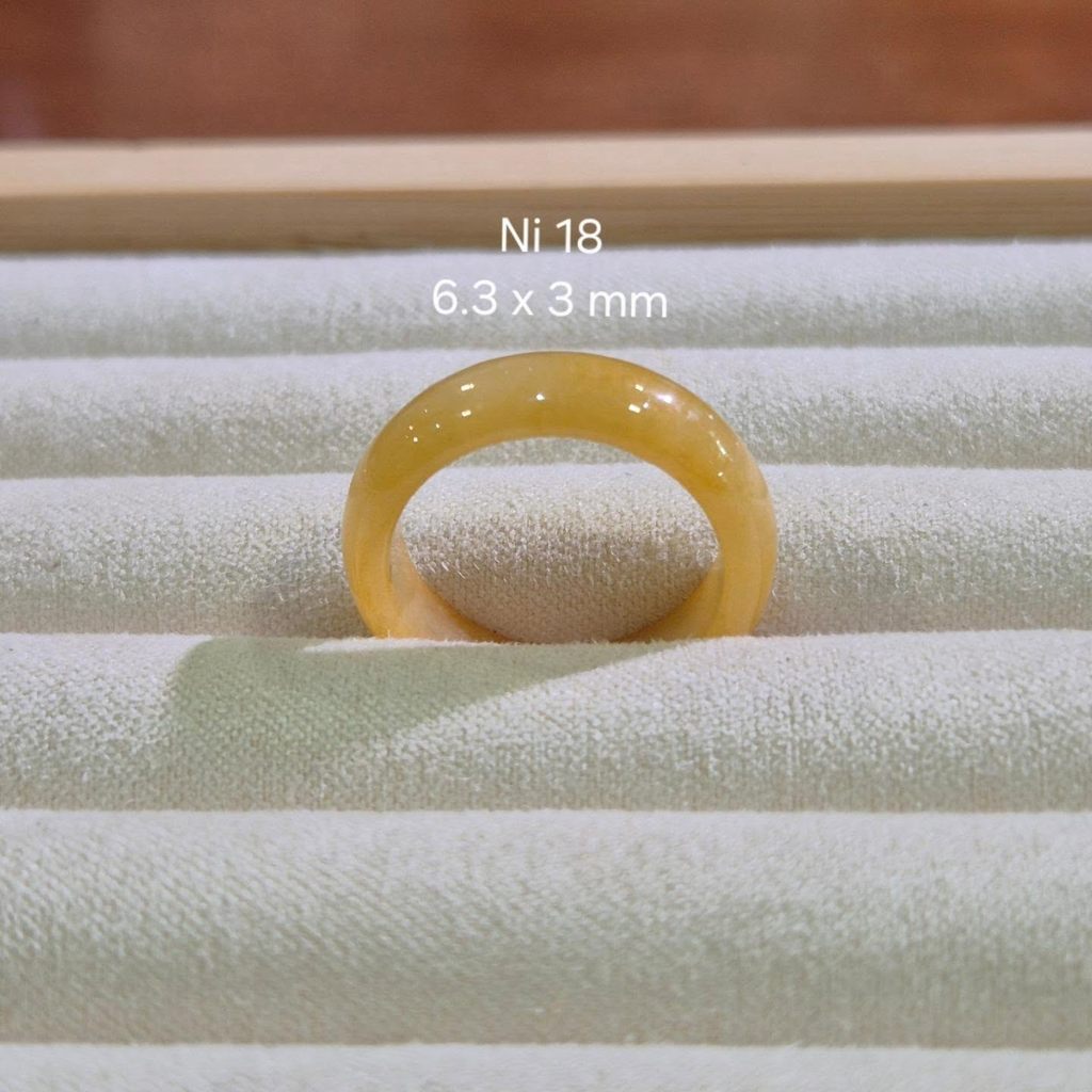 Gemstone Ring by "Xuân Hạ Thu Đông"