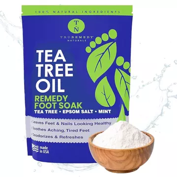 Ngâm chân dầu cây trà 14oz với muối Epsom và bạc hà của Truremedy Naturals - Muối ngâm chân cho bàn chân khô và mệt mỏi - Tẩy tế bào chết nhẹ nhàng và làm mới chân cho da mềm mại, dẻo dai