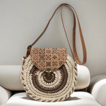 Women's Minimalist Woven Straw Bag