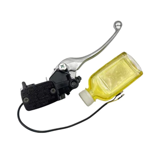 Thích hợp cho máy bơm phanh liên kết Honda Joy Youyue WH100 Jiayu Rui Yu 110 bơm lên xi lanh chính tay phanh