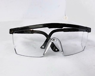 Kính bảo hộ Kim Khí Dung Anh kính chống bụi, chống tia UV cao cấp