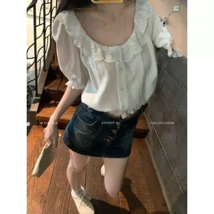 Mùa hè Trắng Cổ Tròn Phong Cách Mới Jacquard 2026 Pháp Tính Khí Áo Sơ Mi Ren Tay Ngắn Rời Áo Sơ Mi Top Nữ