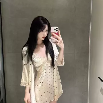 {Ice Silk Nightdress} Pure Desire Ren Edge Sling Váy Ngủ Có Miếng Lót Ngực Váy Ngủ Gợi Cảm Có Thể Mặc Bên Ngoài Váy Ngủ Nữ Váy Ngủ Ngọt Ngào Sling Váy Ngủ Ren Váy Ngủ Phong Cách Tinh Khiết Desire Cô G