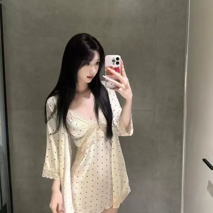 {Ice Silk Nightdress} Pure Desire Ren Edge Sling Váy Ngủ Có Miếng Lót Ngực Váy Ngủ Gợi Cảm Có Thể Mặc Bên Ngoài Váy Ngủ Nữ Váy Ngủ Ngọt Ngào Sling Váy Ngủ Ren Váy Ngủ Phong Cách Tinh Khiết Desire Cô G