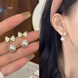 JULYHOT Châu Âu Mỹ Phong Cách Mới Sang Trọng Retro Tính Khí Thanh Lịch Hoa Ngọc Trai Bông Tai Thời Trang Nữ Trang Sức Massivedeals