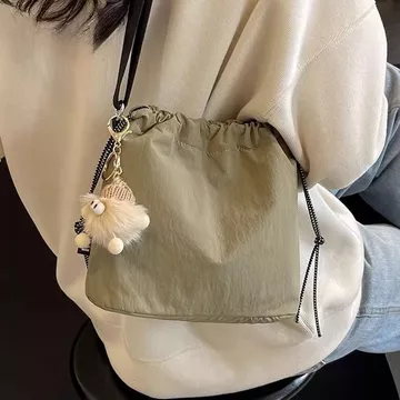Túi đeo vai phù hợp thông thường dành cho nữ Túi đeo chéo thời trang Túi đeo chéo Túi đeo chéo Túi đeo chéo nữ Túi đeo chéo cao cấp Túi xô xếp ly Túi xách nữ Túi xách nữ thời trang Mori Túi đeo vai ph