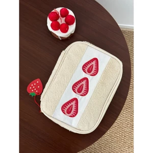 Hàng sẵn có Dâu Sandwich Phong Cách Túi Đựng Mỹ Phẩm Lông Thêu Cô Gái Bảo Quản Túi Đựng Mỹ Phẩm Dâu Túi Đựng Mỹ Phẩm Hoạt Hình Mới Dễ Thương