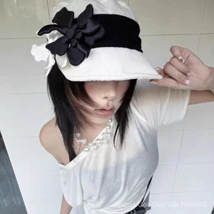 Phong cách thiết kế thích hợp Mũ sọc phẳng có thể tháo rời dành cho nữ Mặt văn học Mũ che nắng nhỏ