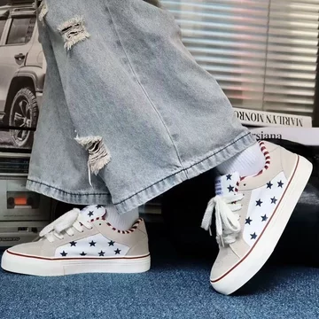 Giày trượt ván canvas thêu ngôi sao giá rẻ phong cách mới dành cho nữ, Giày ván trượt cổ điển màu xanh hải quân, Giày ren dày màu vàng, Giày thể thao miệng sọc trắng đỏ, Giày trượt ván đường phố cổ th