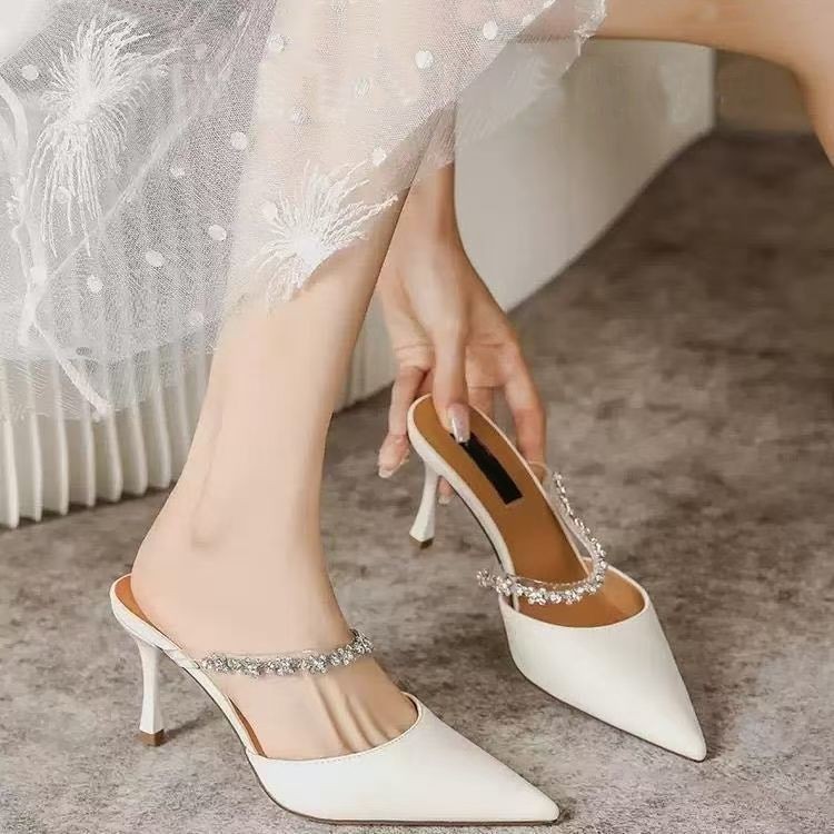 Giày cao gót mũi nhọn rỗng Giày nữ có kim cương giả Dép thanh lịch gợi cảm