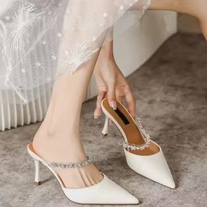 Giày cao gót mũi nhọn rỗng Giày nữ có kim cương giả Dép thanh lịch gợi cảm