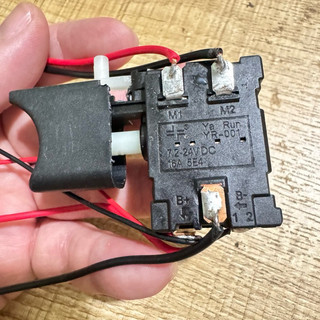 【vạn】Cò Máy Khoan Pin 21V Có Điều Tốc, Đảo Chiều, Có Đèn LED, Chuyên Trị Các Máy Mất Thắng Và Điều Tốc, Tiện Lợi, Giá Rẻ