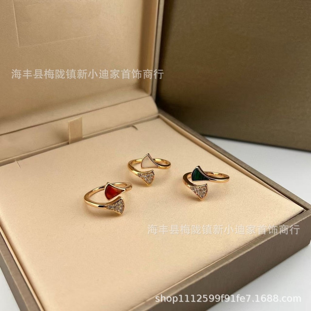 BT1S Phong Cách Mới 18k Vàng Váy Nhẫn Hẹp Rắn Vòng Hình Quạt Hoa Hồng Vàng Trắng Vàng Kim Cương Thời Trang Đẹp