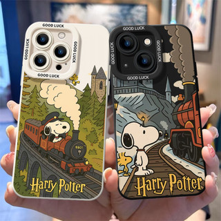 Ốp điện thoại Little Train Snoopy cho iPhone17 / 16 / 15 / 14 / 13 / MINI / 12 / 11 / Pro MAX / X / XS / XR / 7 / 8 / 6 Vỏ bảo vệ toàn diện bằng silicon lỏng chống sốc và chống rơi