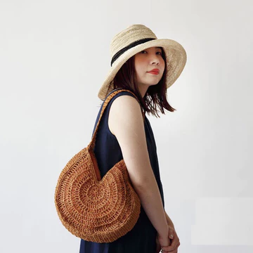Women's Korean-Style Woven Straw Bag – Large, for the Beach