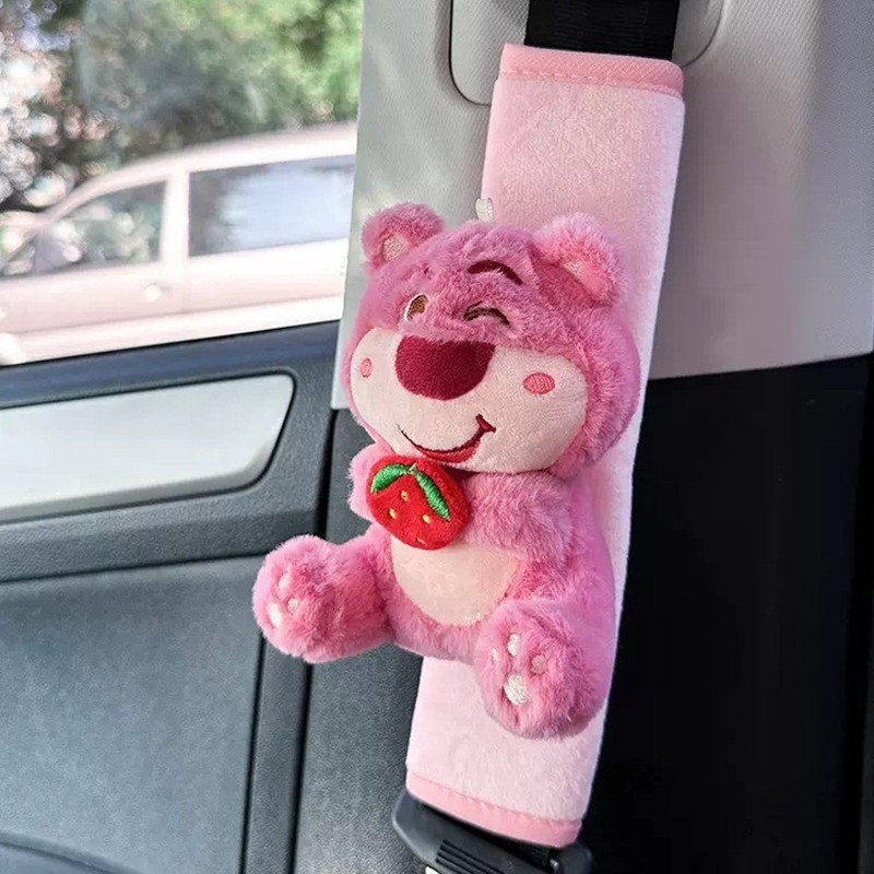 Hoạt Hình MỚI Dâu Gấu Búp Bê Ô Tô Dây An Toàn Có Miếng Lót Dây An Toàn Dễ Thương Dây Đeo Vai Miếng Lót Cho Vai Bảo Vệ Phụ Kiện Xe Hơi Cho Trẻ Em Người Lớn