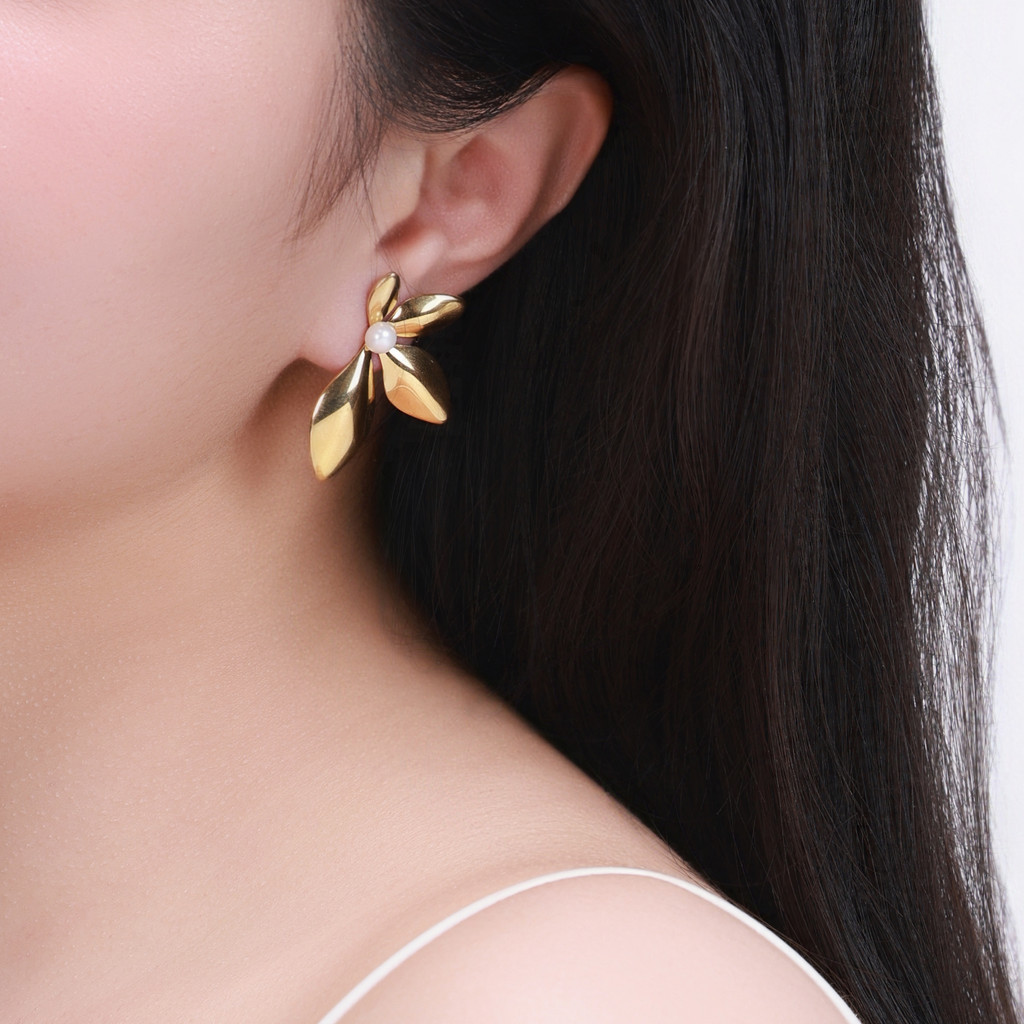 Hoa Tai nữ Aurelia Étoile thiết kế thiên nhiên mạ vàng cao cấp phù hợp đi tiệc đi chơi - DOJI
