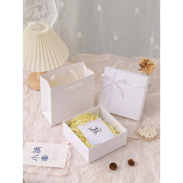 hộp đựng quà hộp đựng quà noel Hộp Quà Tặng Hộp Trống Hộp Quà Sinh Nhật Cho Bé Trai Bé Gái Quà Cao Cấp Lễ Sáng Tạo Tinh Tế